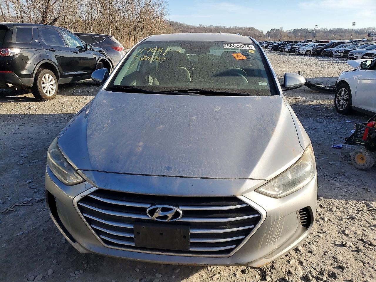 2017 HYUNDAI ELANTRA SE photo 5