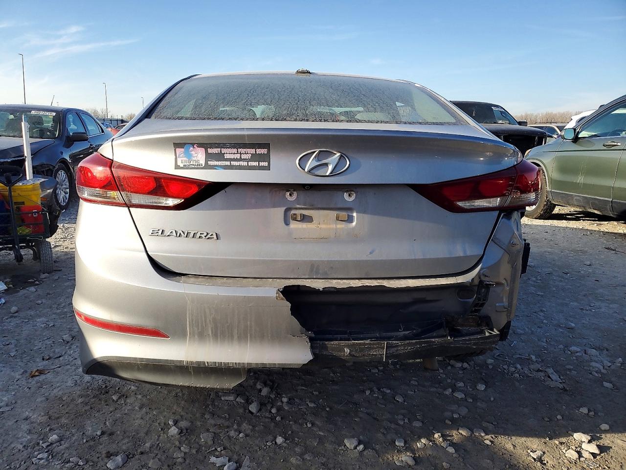 2017 HYUNDAI ELANTRA SE photo 6