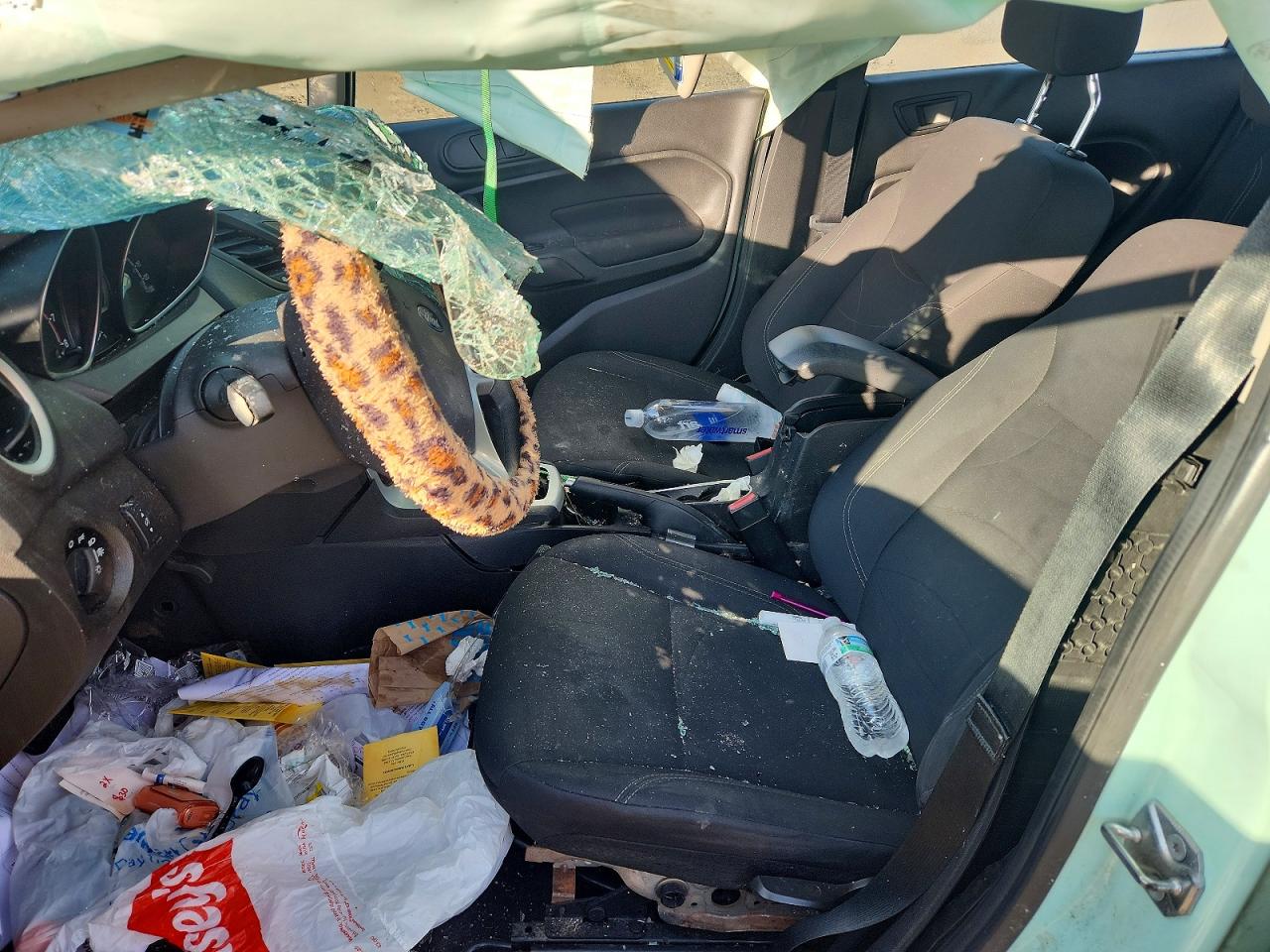 2018 FORD FIESTA SE photo 7