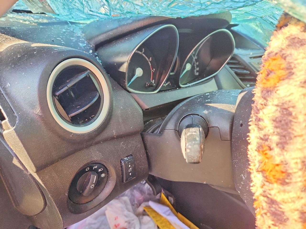 2018 FORD FIESTA SE photo 9