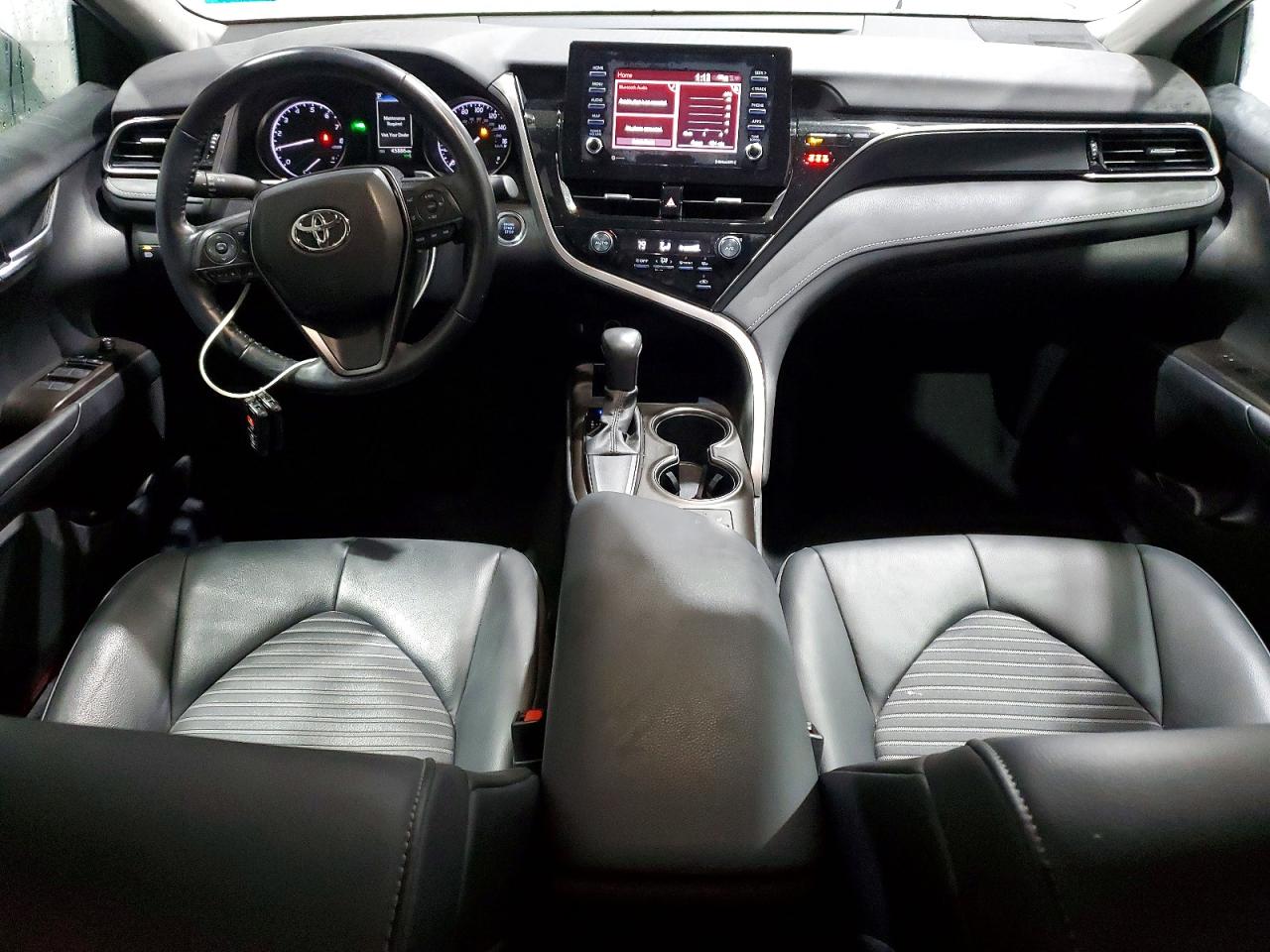 2021 TOYOTA CAMRY SE photo 15