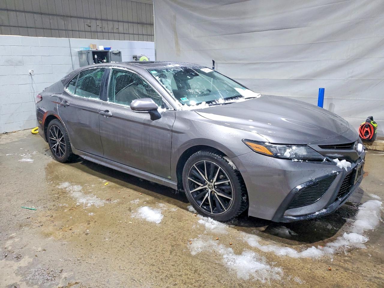 2021 TOYOTA CAMRY SE photo 7