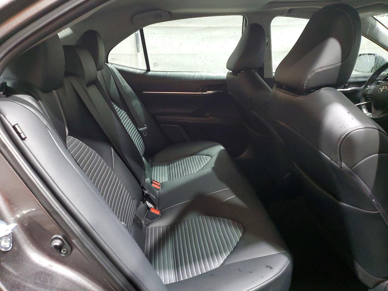 2021 TOYOTA CAMRY SE photo 19