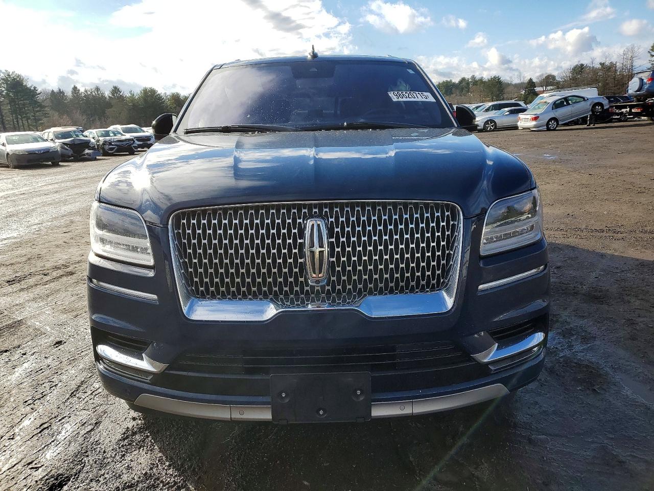 2019 LINCOLN NAVIGATOR RESERVE photo 9