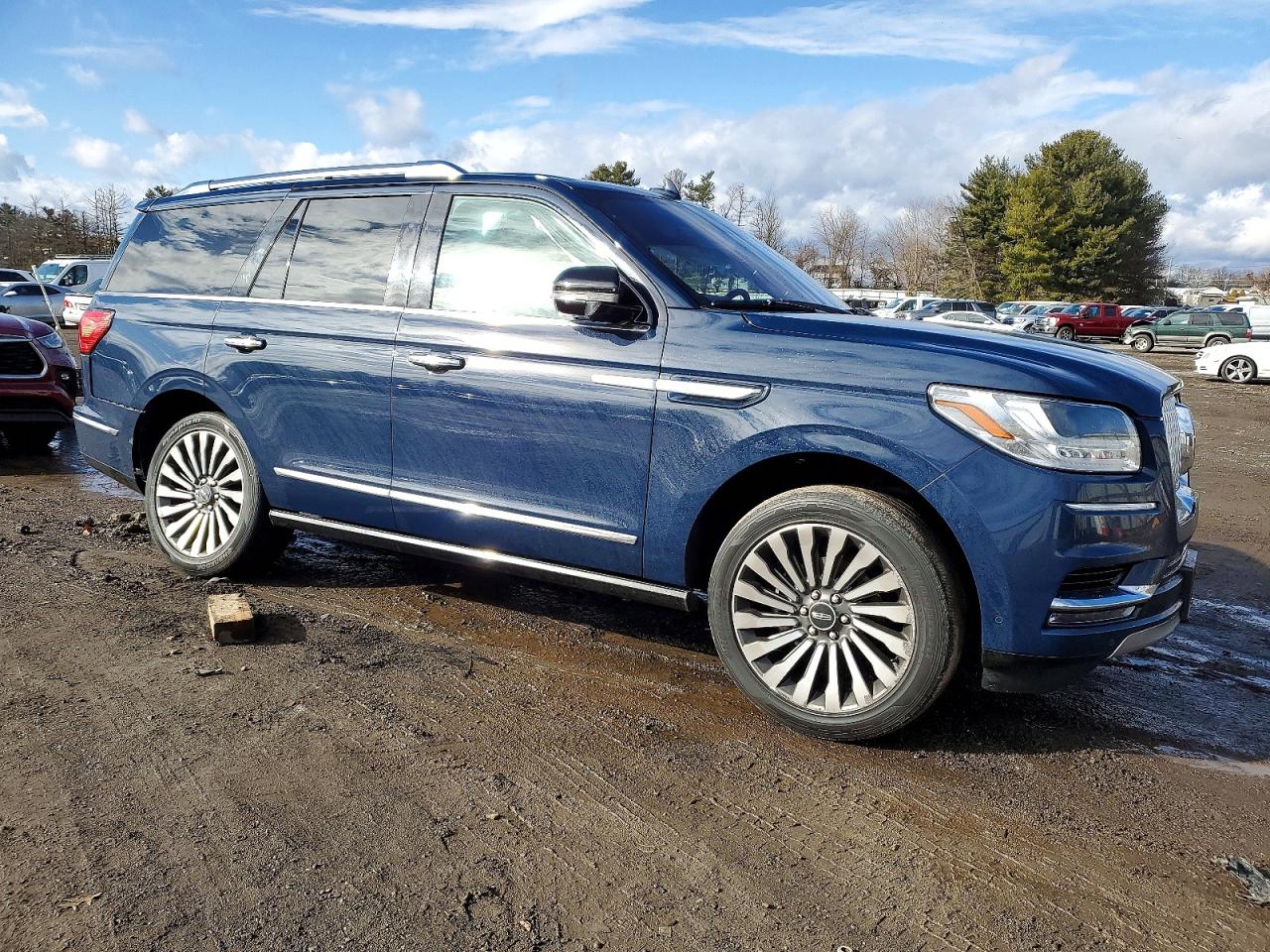 2019 LINCOLN NAVIGATOR RESERVE photo 7