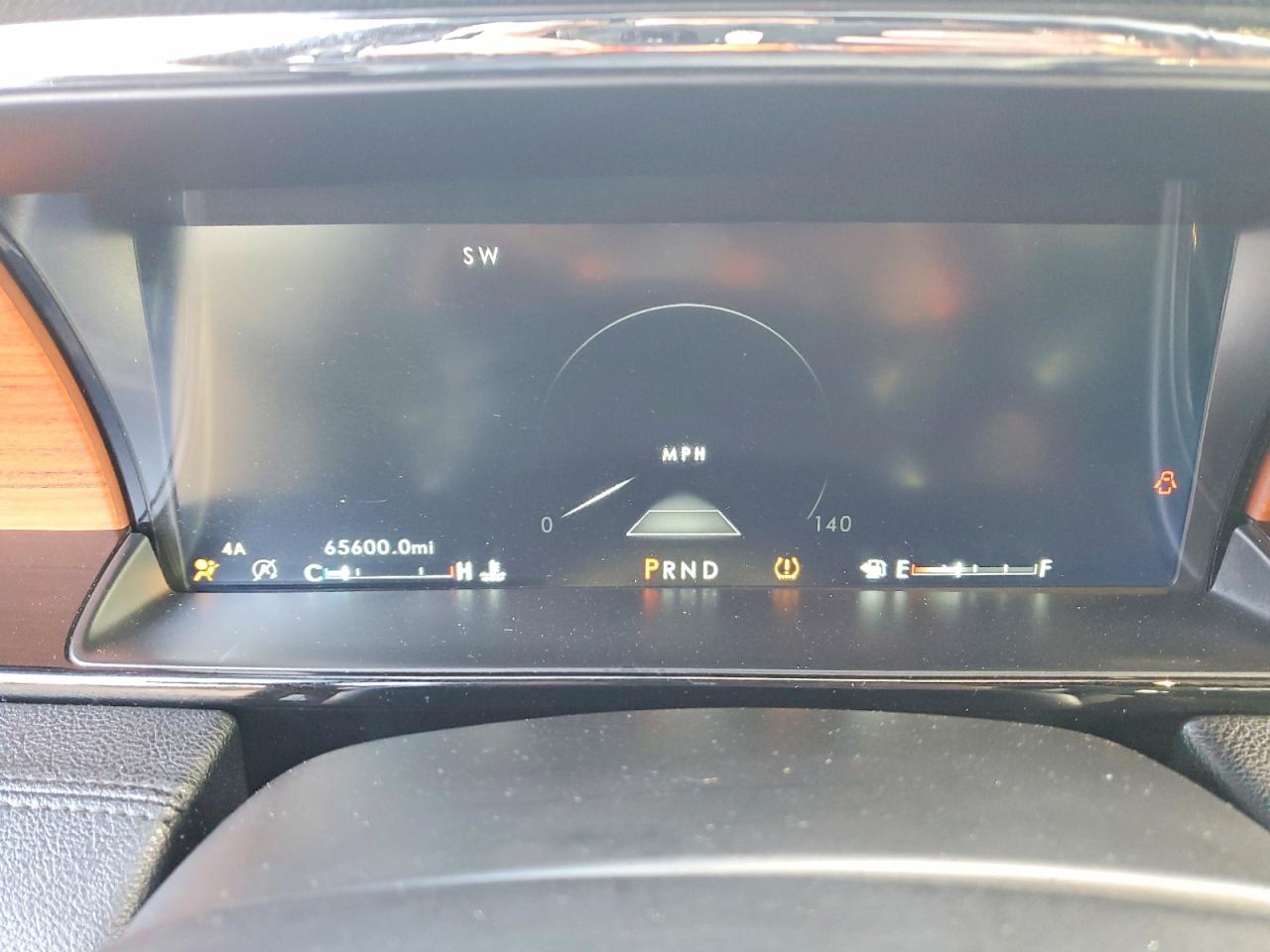 2019 LINCOLN NAVIGATOR RESERVE photo 17