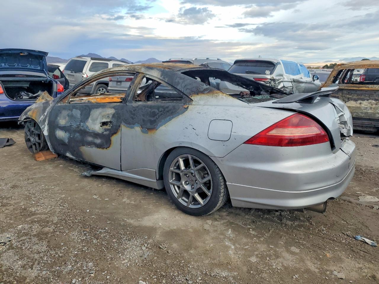 2005 HONDA ACCORD EX photo 2