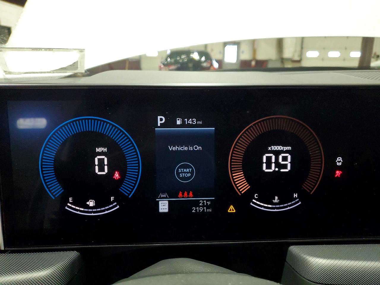 2025 HYUNDAI SONATA SEL photo 9