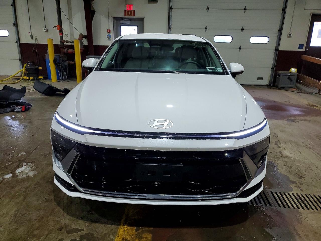 2025 HYUNDAI SONATA SEL photo 5