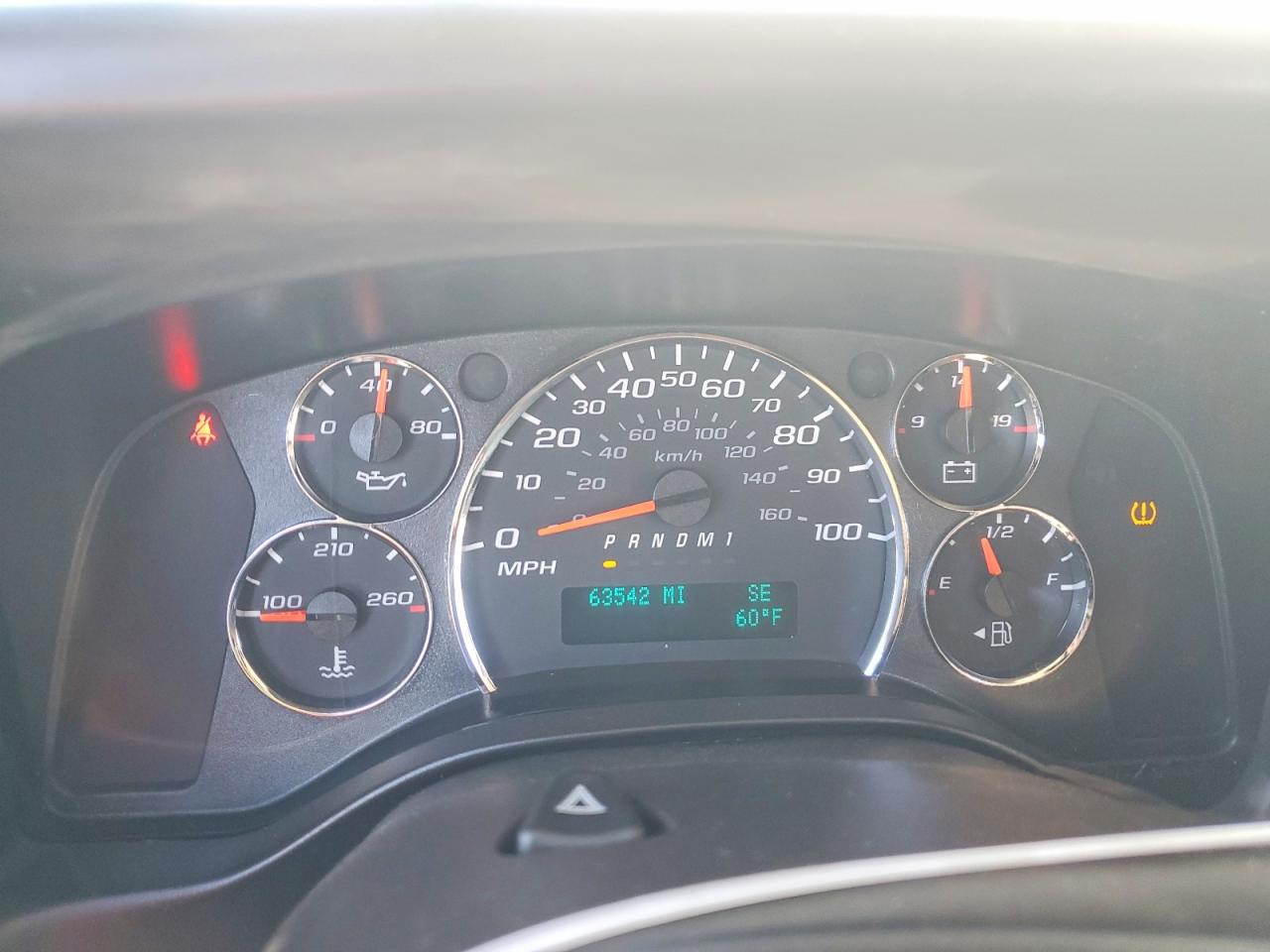 2013 GMC SAVANA G3500 LT photo 9