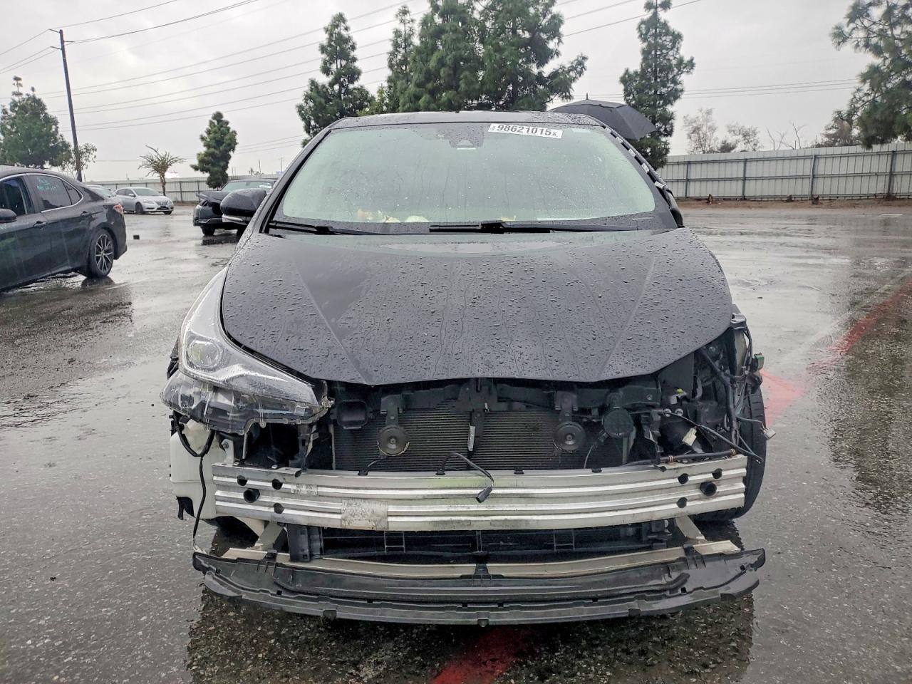 2019 TOYOTA PRIUS photo 5