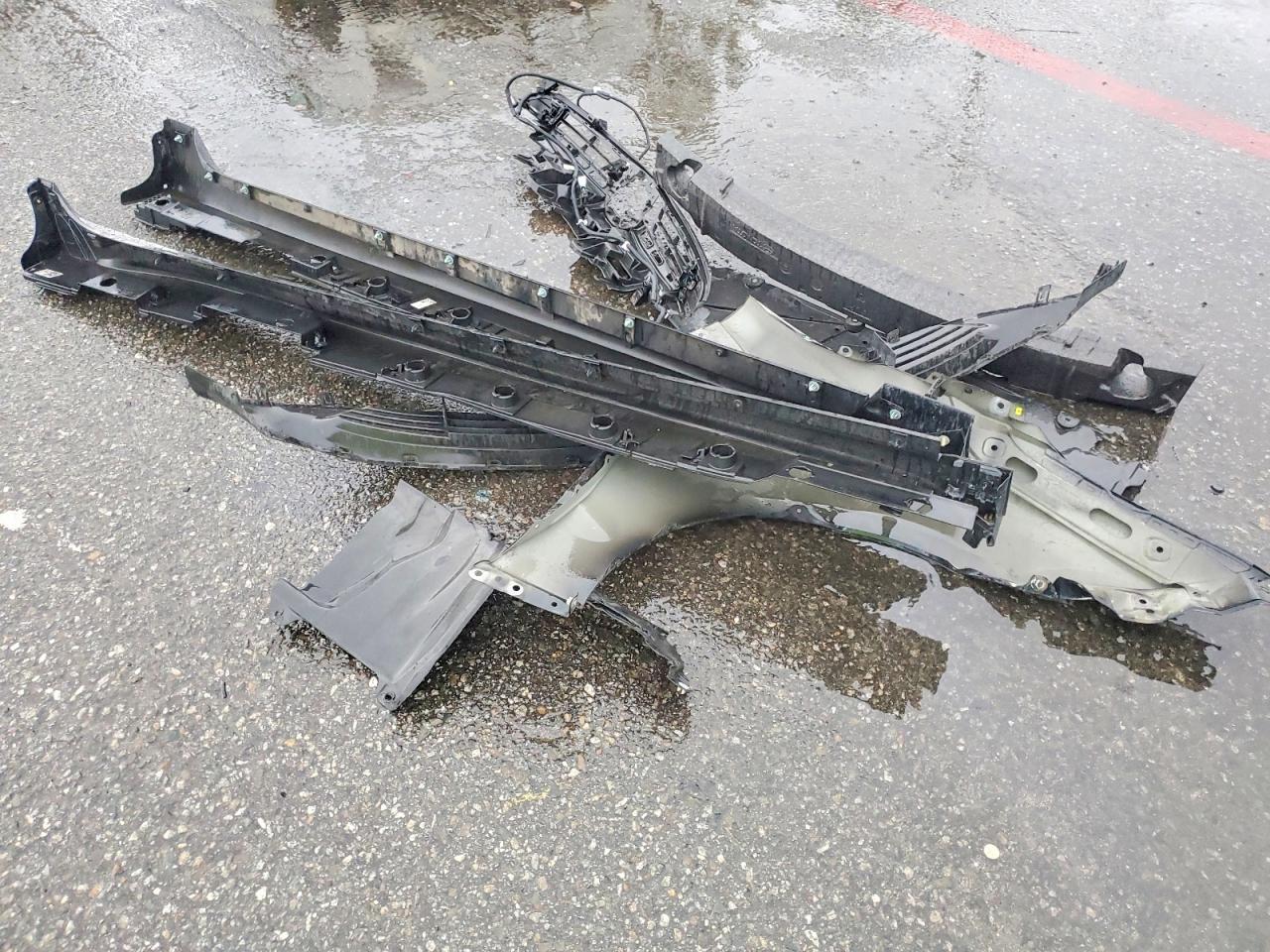 2019 TOYOTA PRIUS photo 12