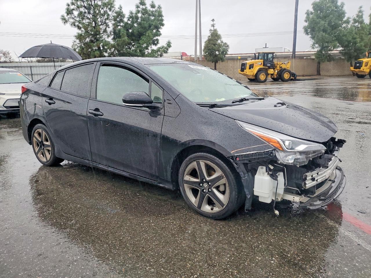 2019 TOYOTA PRIUS photo 4