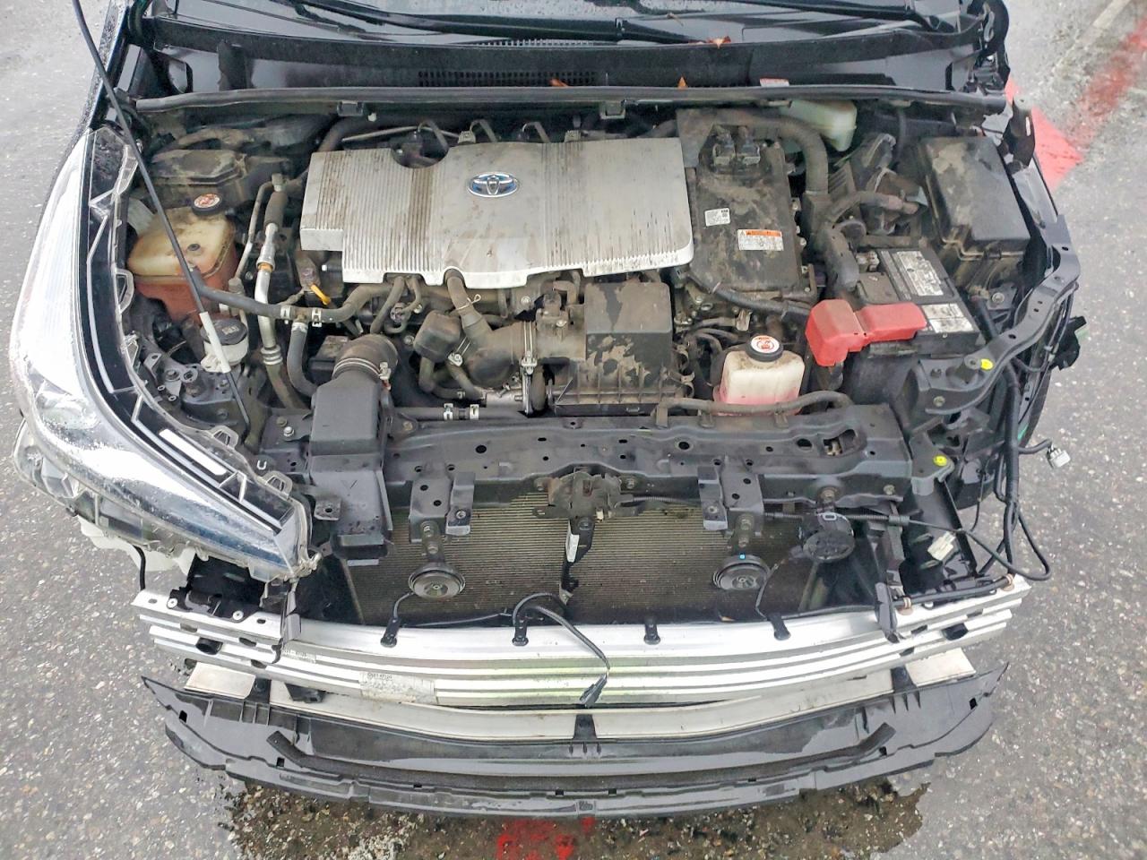 2019 TOYOTA PRIUS photo 11
