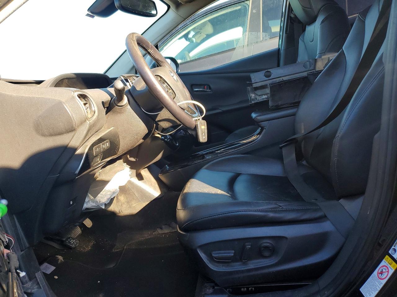 2019 TOYOTA PRIUS photo 7