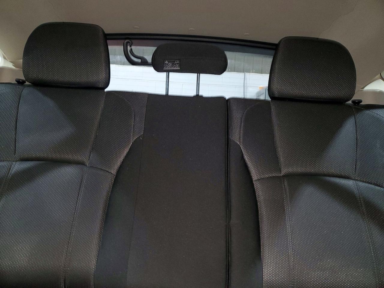 2017 SUBARU IMPREZA photo 10