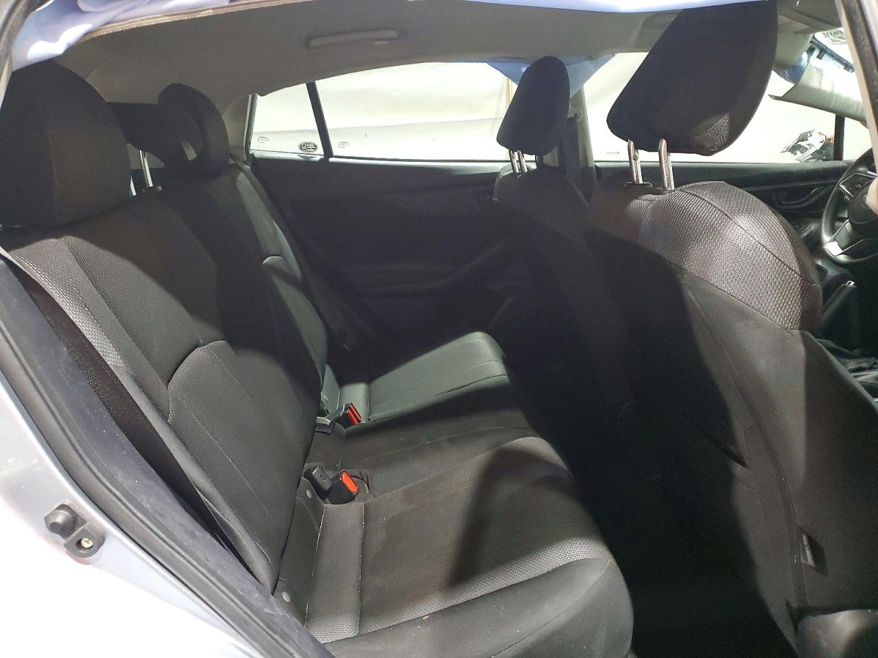 2017 SUBARU IMPREZA photo 11