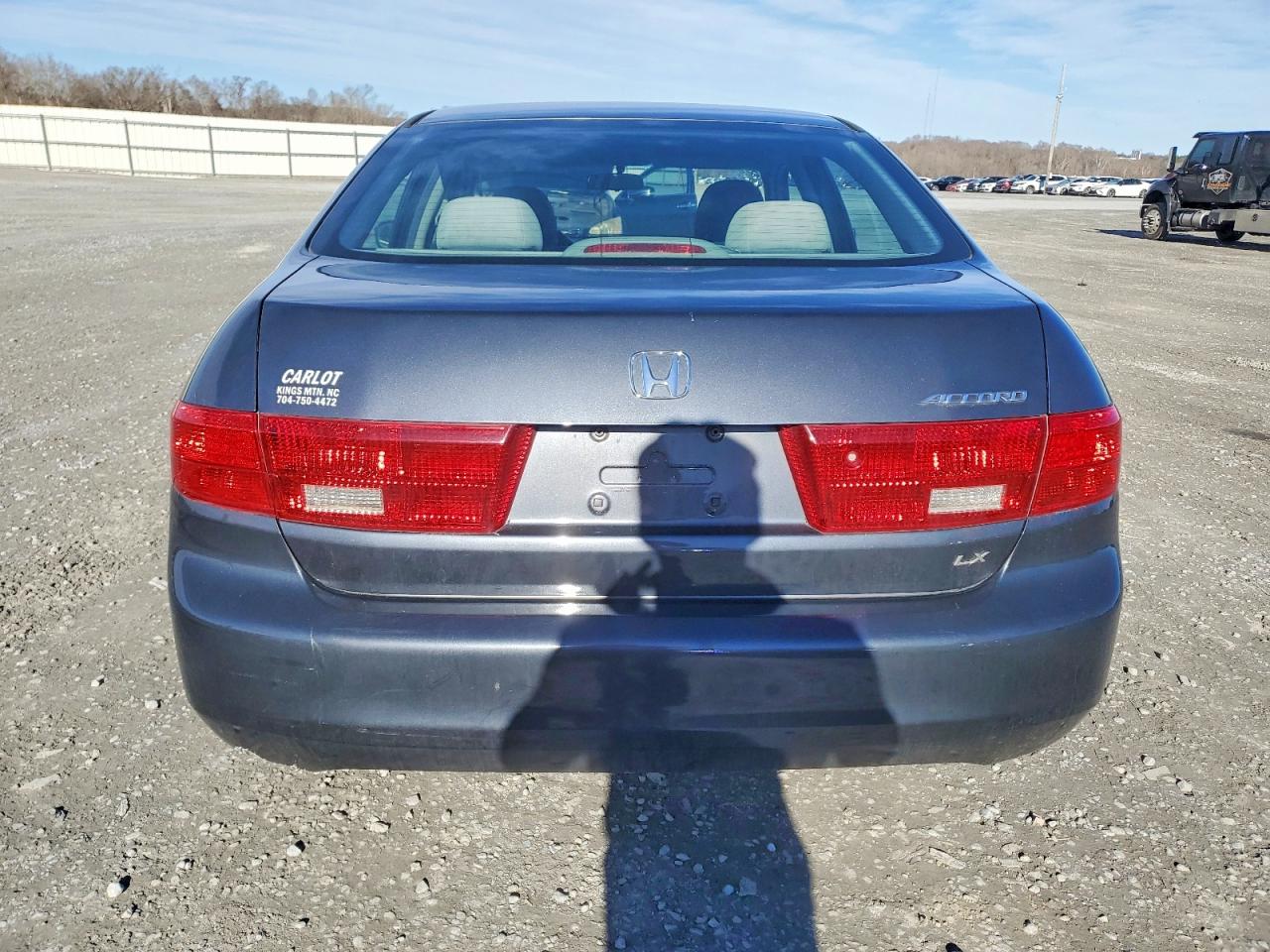 2005 HONDA ACCORD LX photo 6