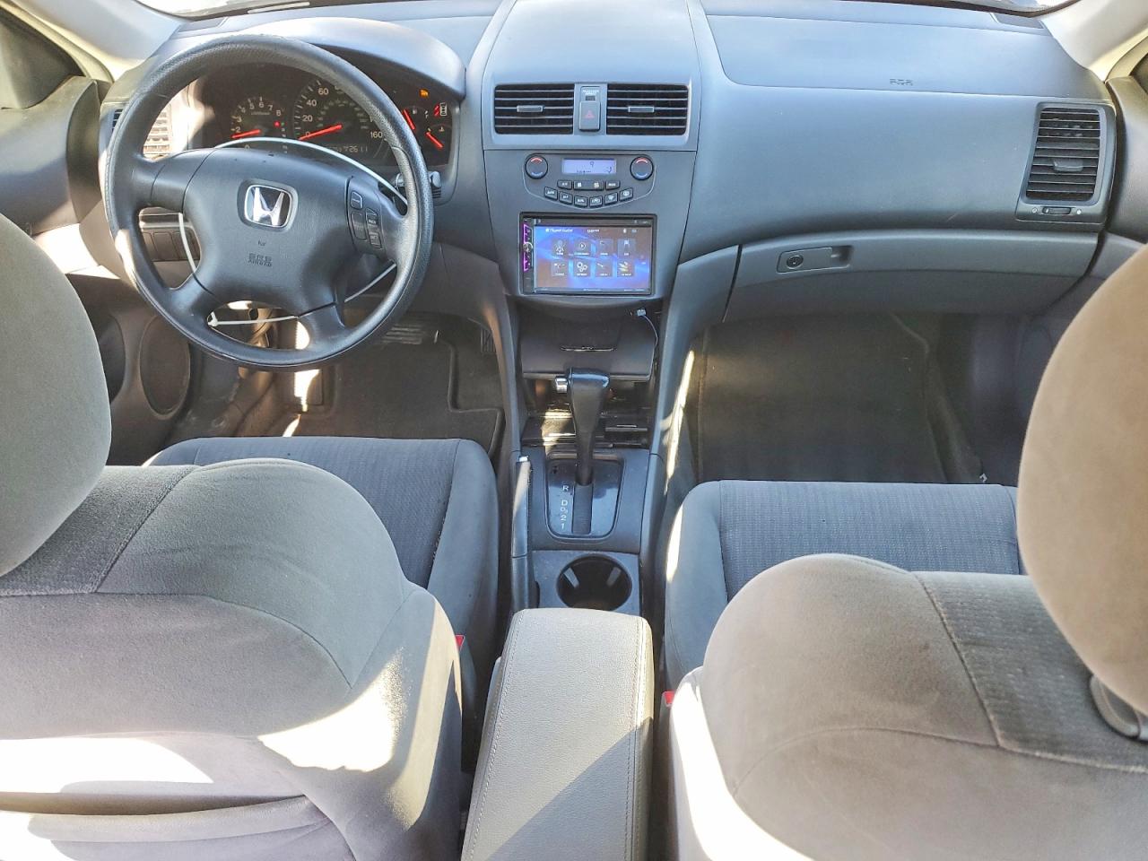 2005 HONDA ACCORD LX photo 8