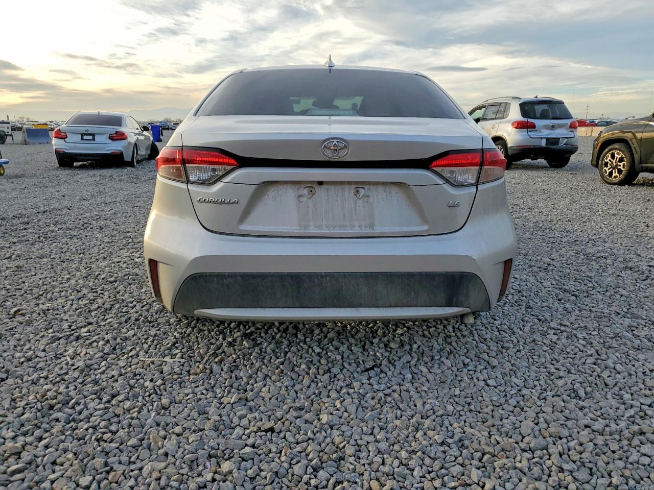 2020 TOYOTA COROLLA LE photo 6