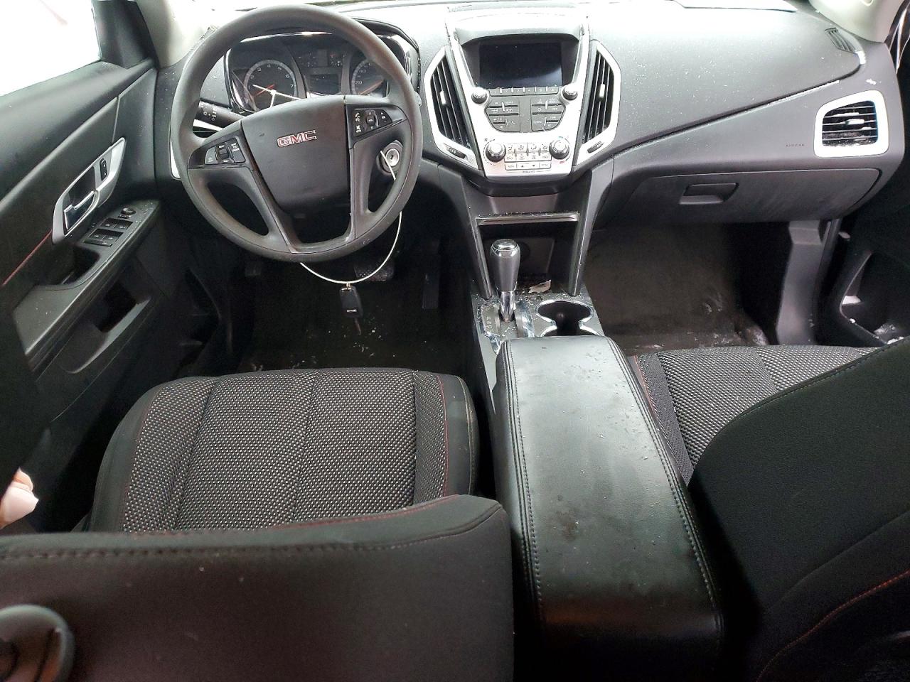 2017 GMC TERRAIN SLE photo 8