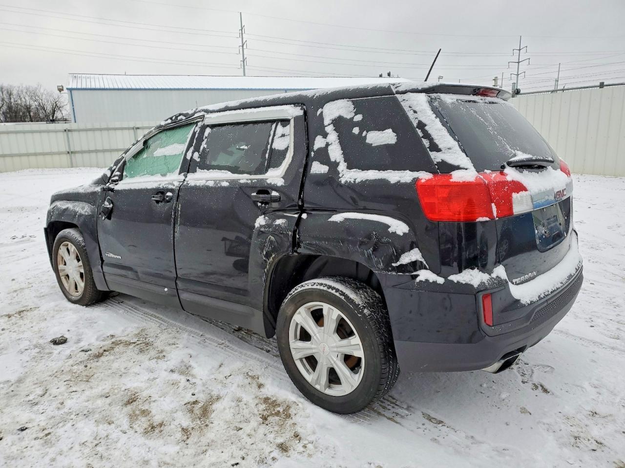 2017 GMC TERRAIN SLE photo 2