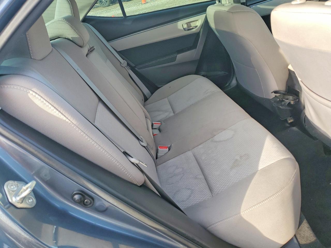 2016 TOYOTA COROLLA L photo 10
