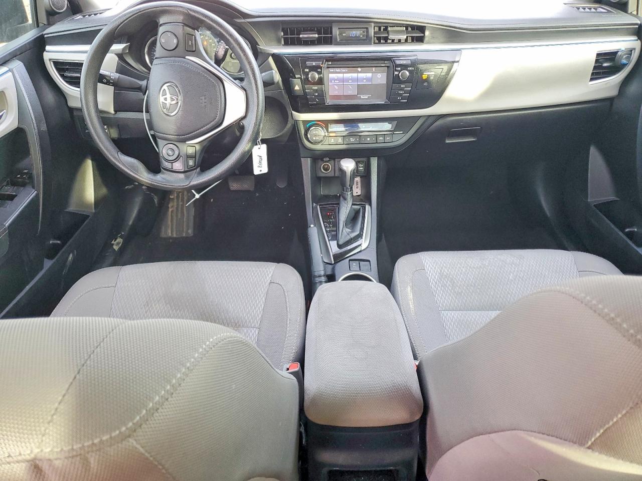 2016 TOYOTA COROLLA L photo 8