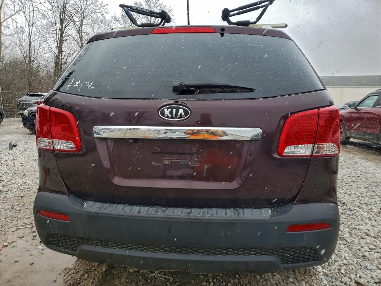 2011 KIA SORENTO BASE photo 6