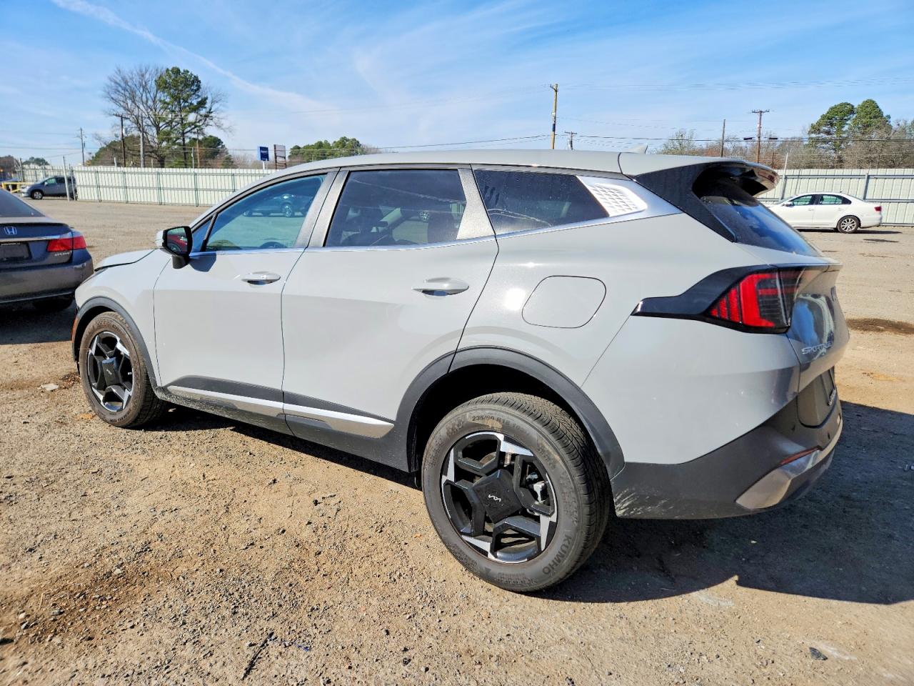 2026 KIA SPORTAGE EX photo 2