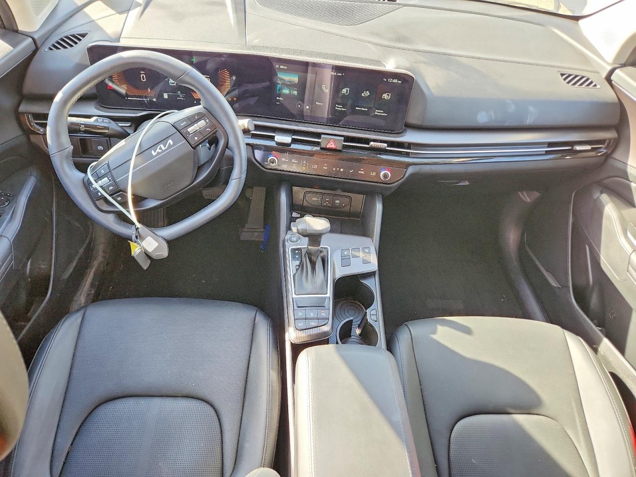 2026 KIA SPORTAGE EX photo 8