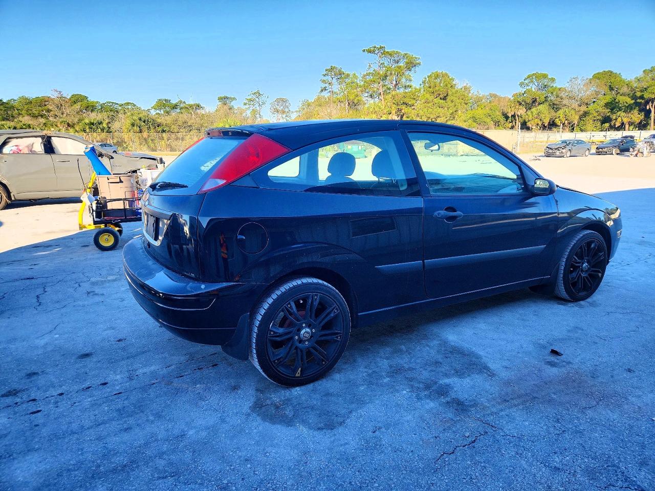 2007 FORD FOCUS ZX3 photo 3