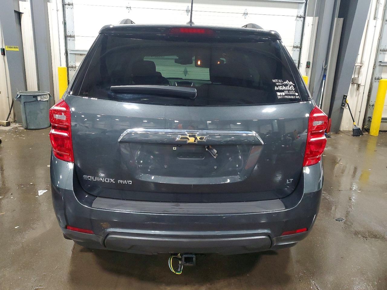 2017 CHEVROLET EQUINOX LT photo 6