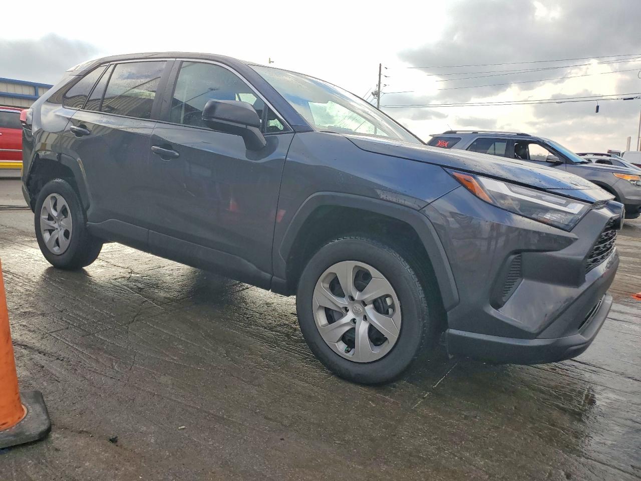 2024 TOYOTA RAV4 LE photo 4