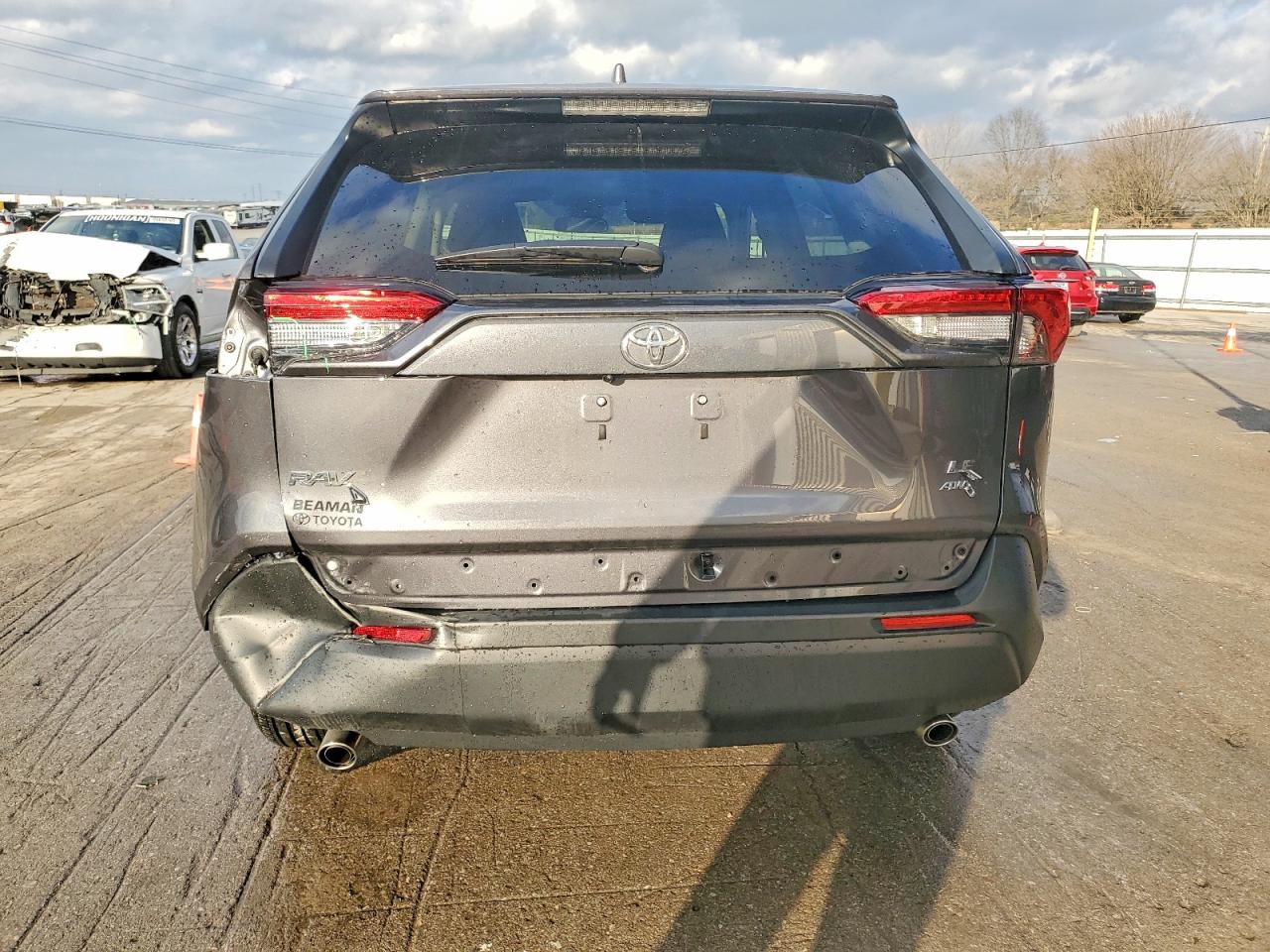 2024 TOYOTA RAV4 LE photo 6