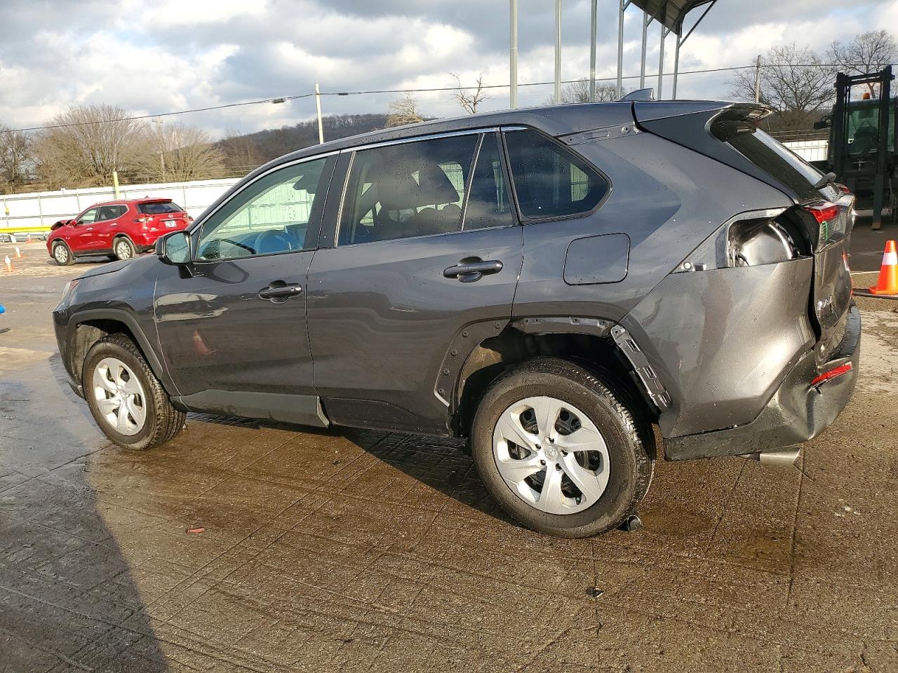 2024 TOYOTA RAV4 LE photo 2