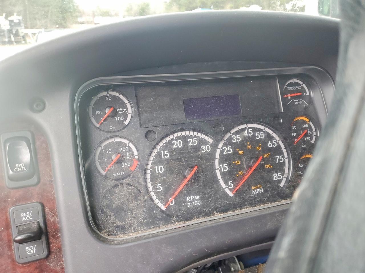 2020 FREIGHTLINER M2 106 MED photo 8