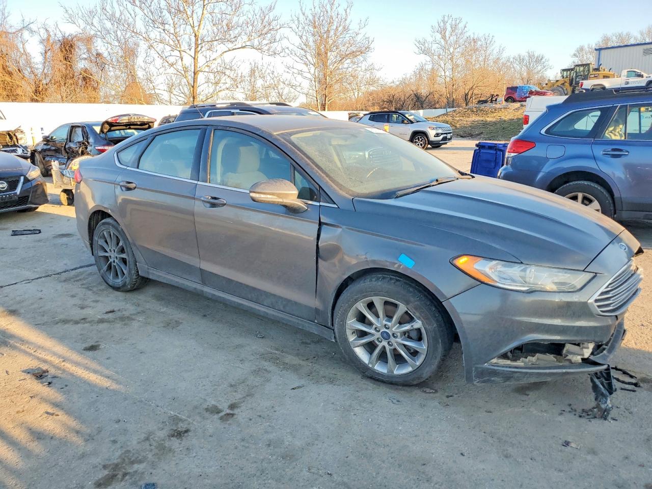 2017 FORD FUSION SE photo 4