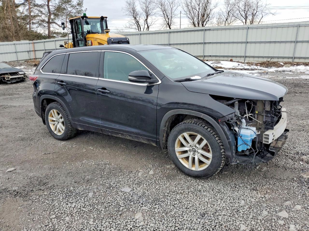 2016 TOYOTA HIGHLANDER LE photo 4