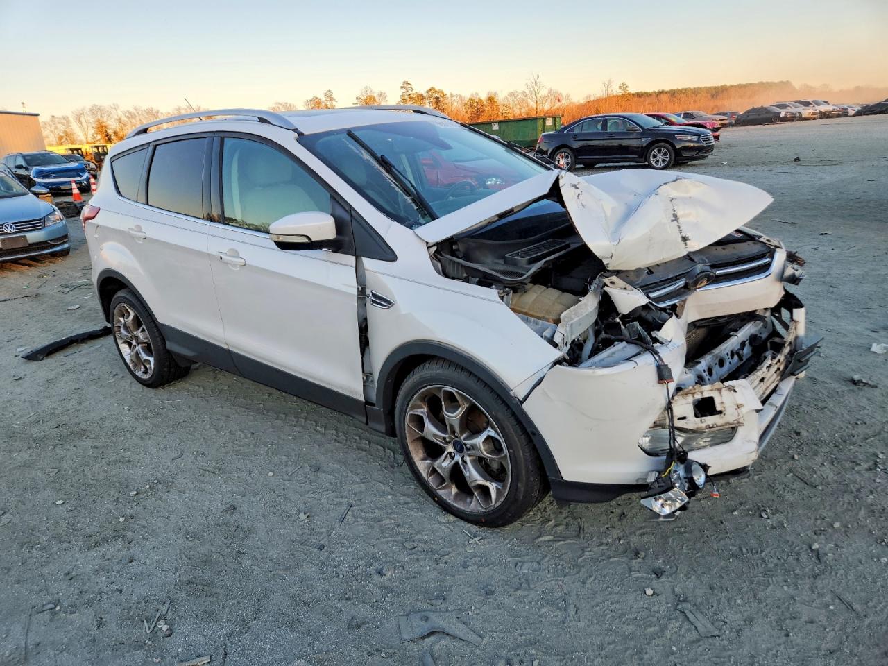 2015 FORD ESCAPE TITANIUM photo 4