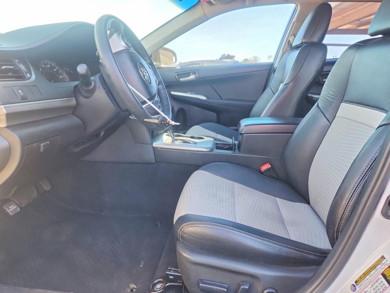 2013 TOYOTA CAMRY L photo 7