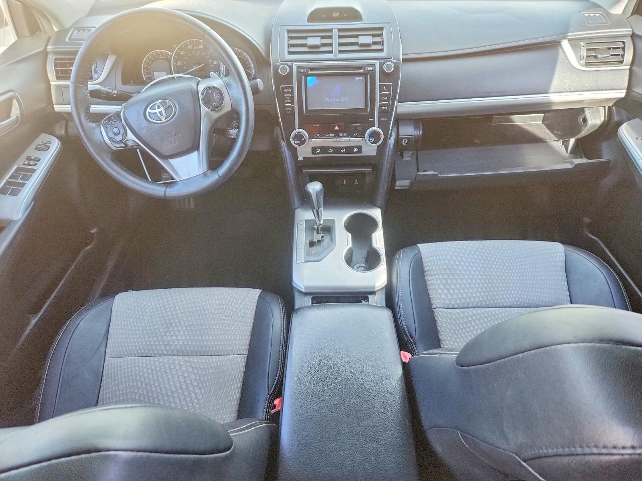 2013 TOYOTA CAMRY L photo 8
