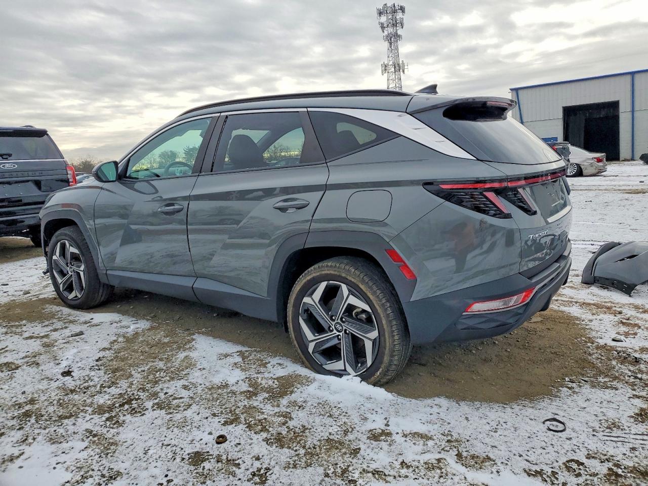 2024 HYUNDAI TUCSON SEL photo 4