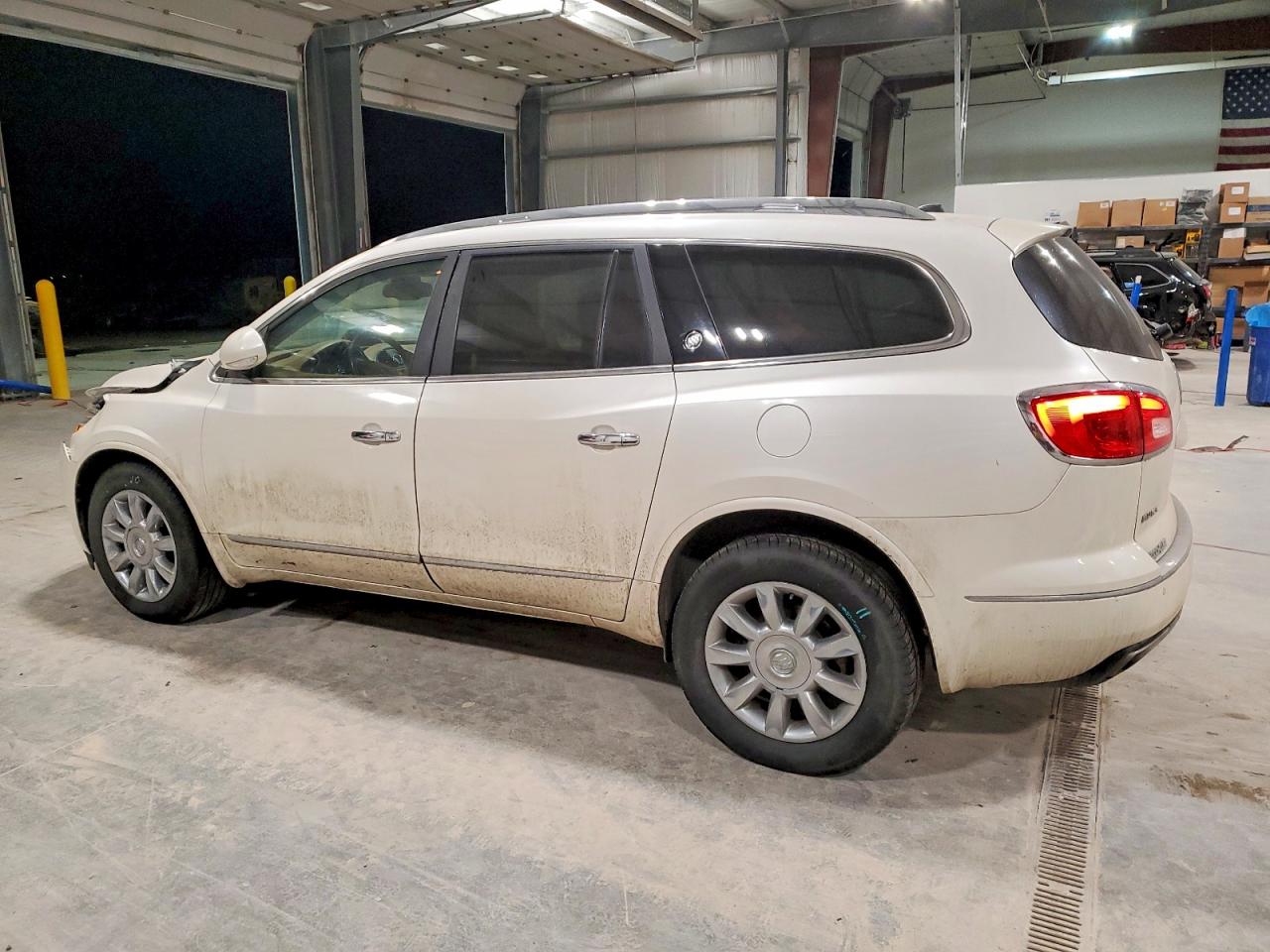 2014 BUICK ENCLAVE photo 2