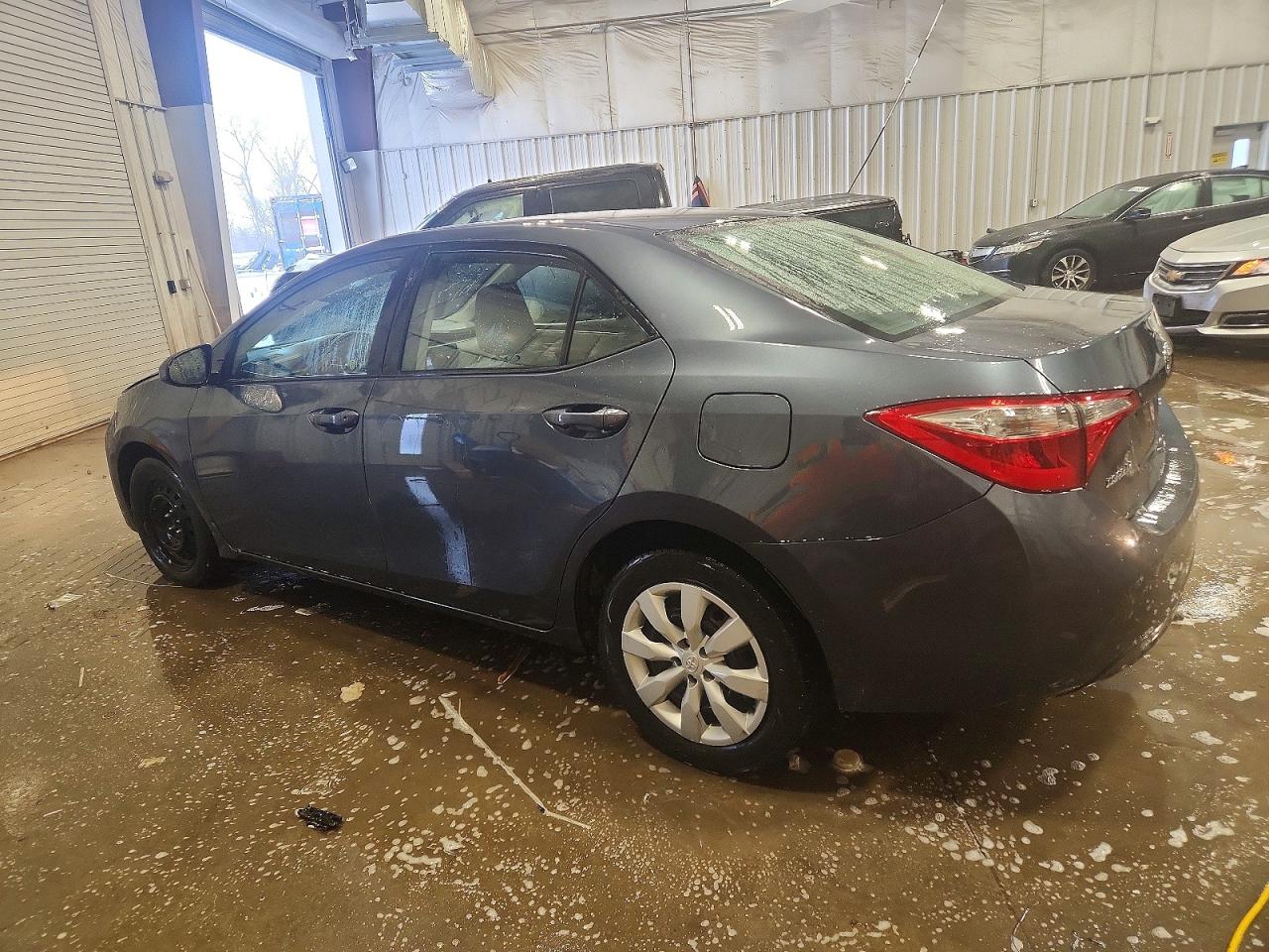 2016 TOYOTA COROLLA L photo 2