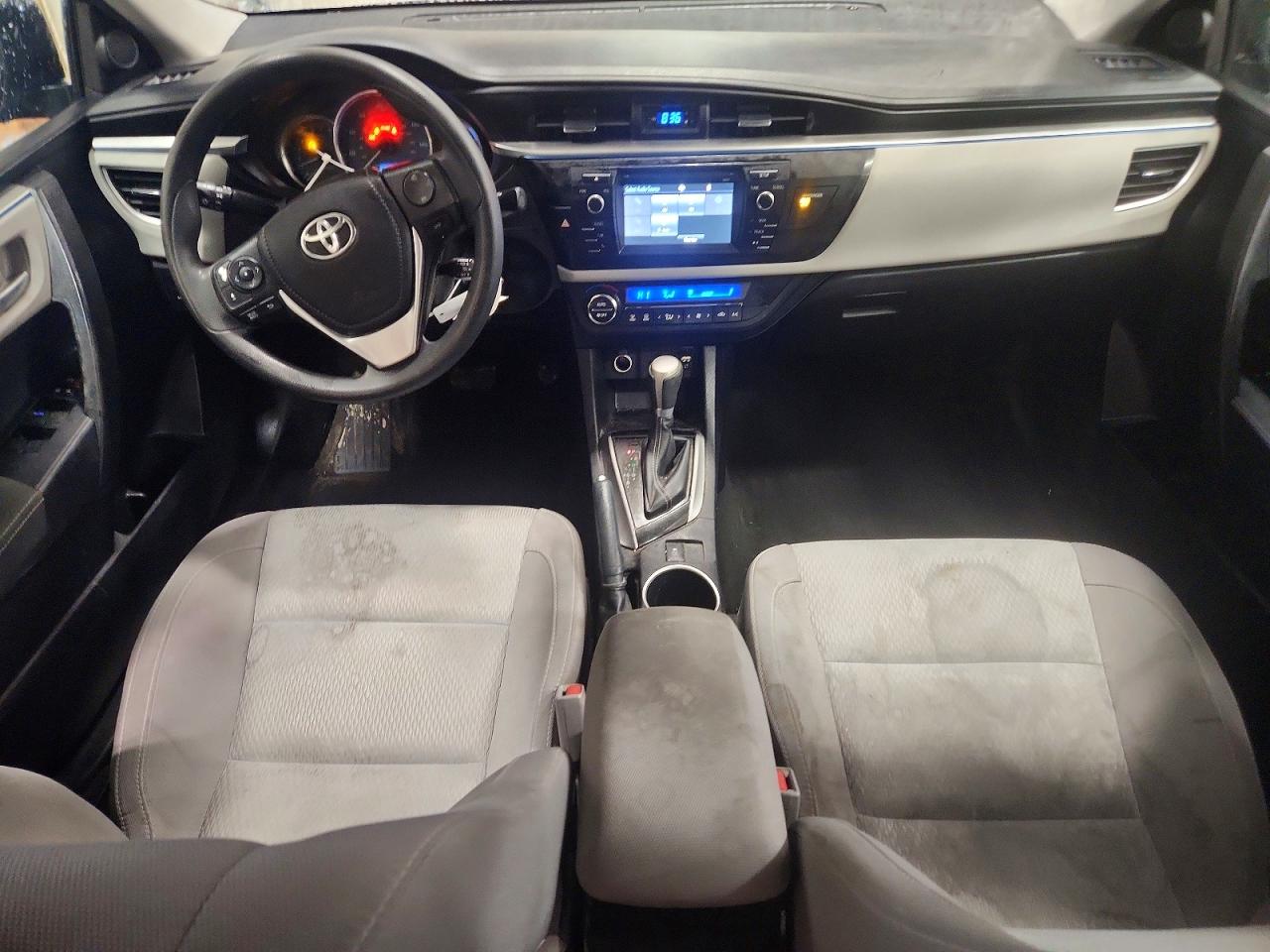 2016 TOYOTA COROLLA L photo 8