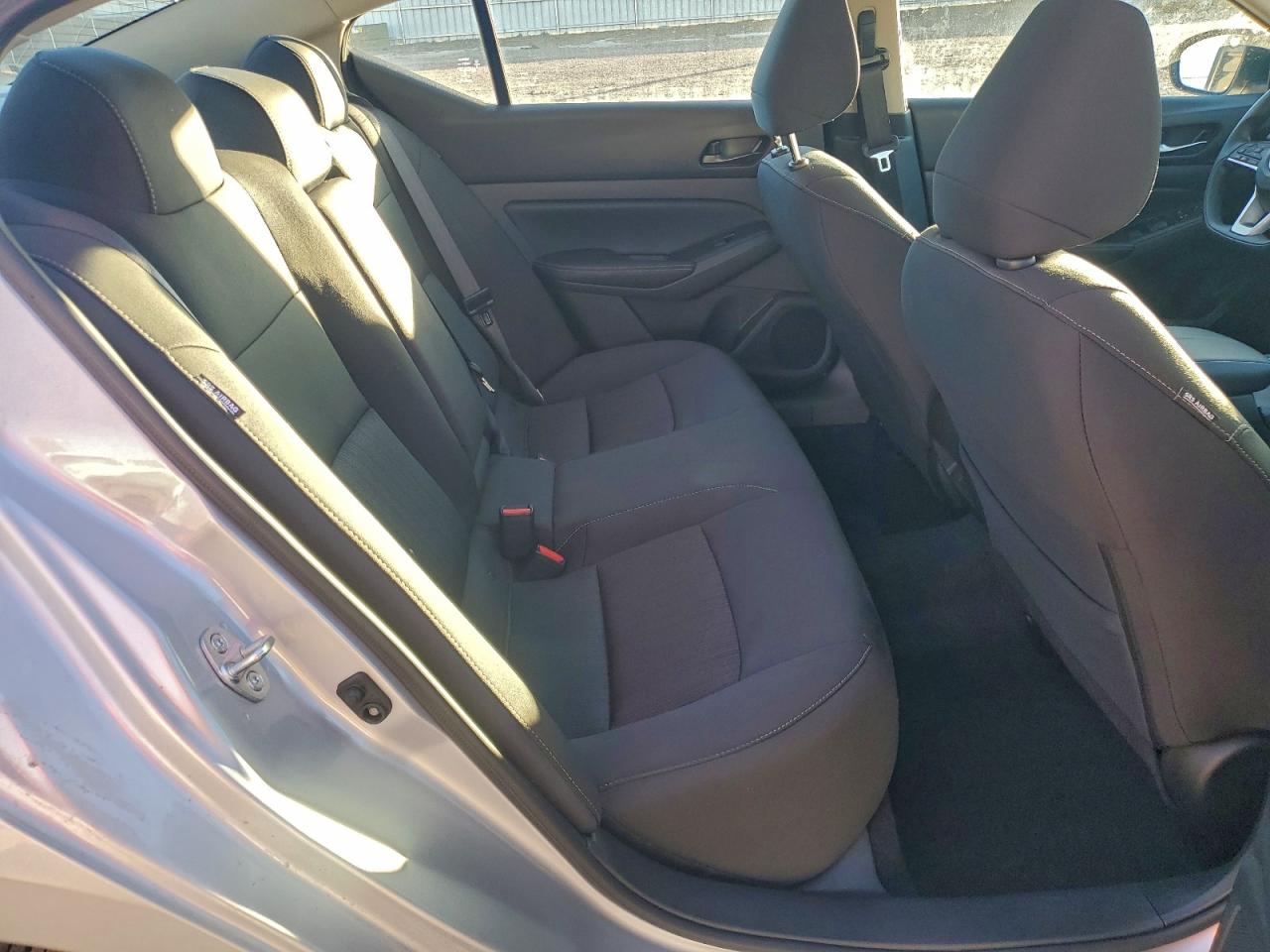 2025 NISSAN ALTIMA SV photo 10