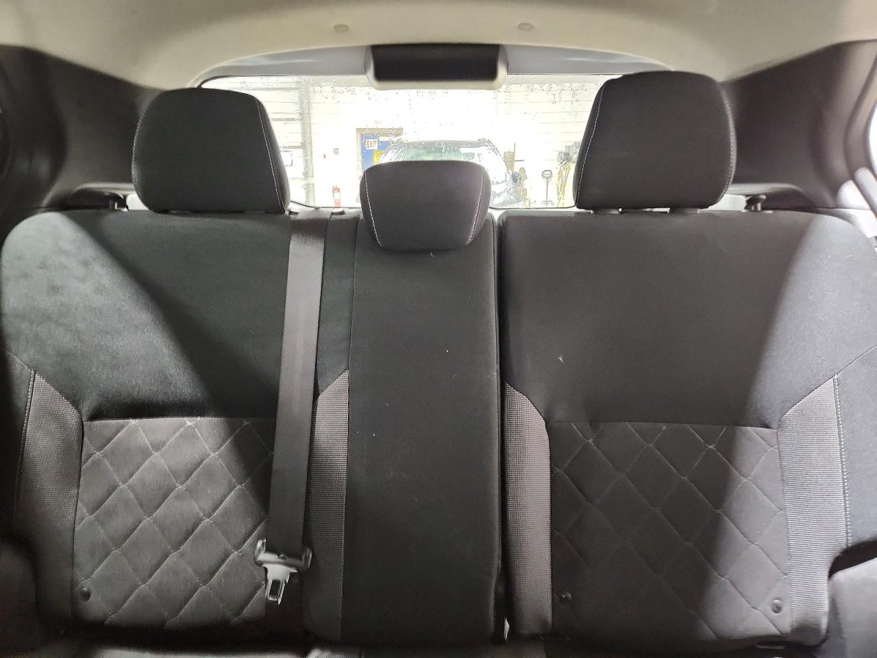 2019 NISSAN KICKS S photo 10