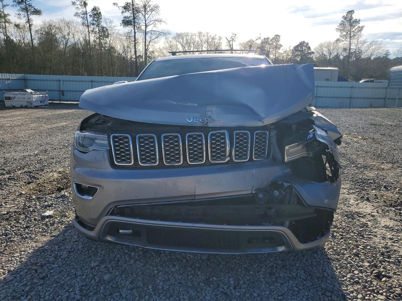 2018 JEEP GRAND CHEROKEE OVERLAND photo 5