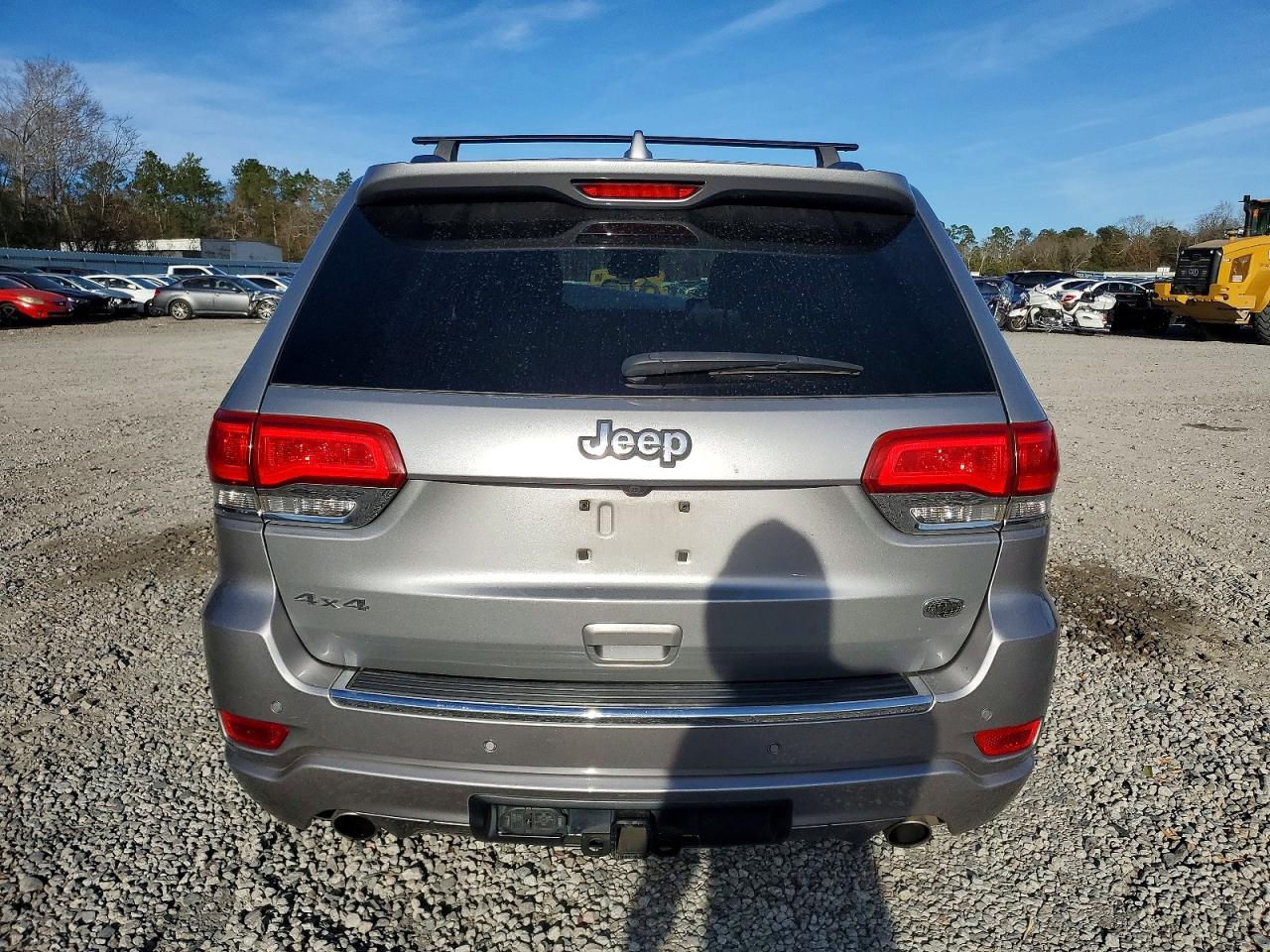 2018 JEEP GRAND CHEROKEE OVERLAND photo 6